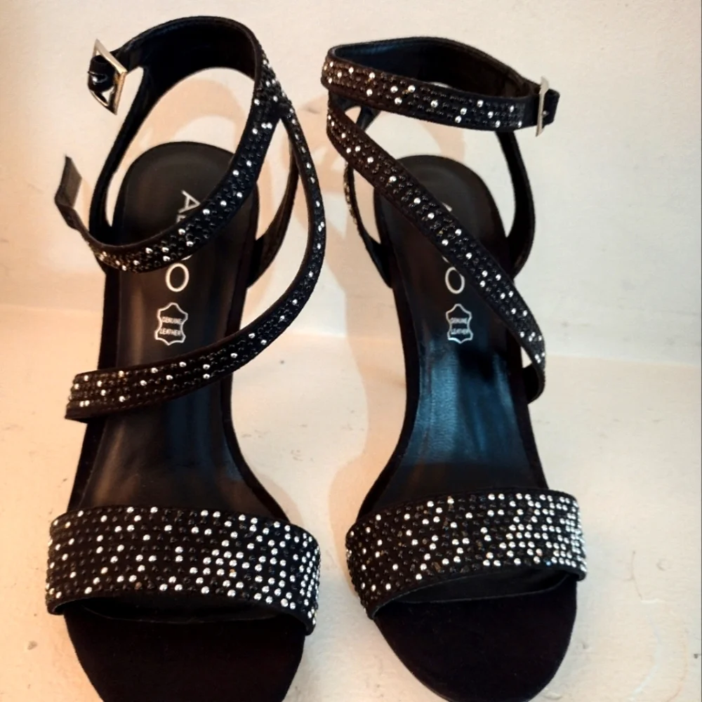 Aldo sandals heels size 5 brand new